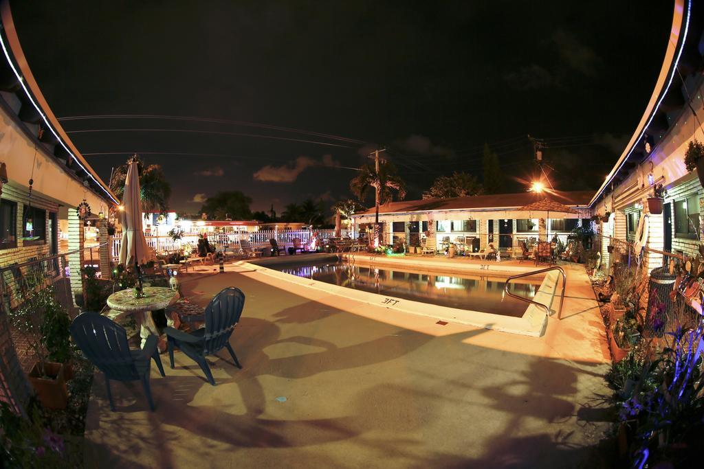 هوليوود Adobe Hacienda Motel المظهر الخارجي الصورة