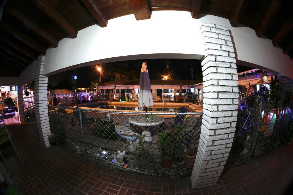 هوليوود Adobe Hacienda Motel المظهر الخارجي الصورة